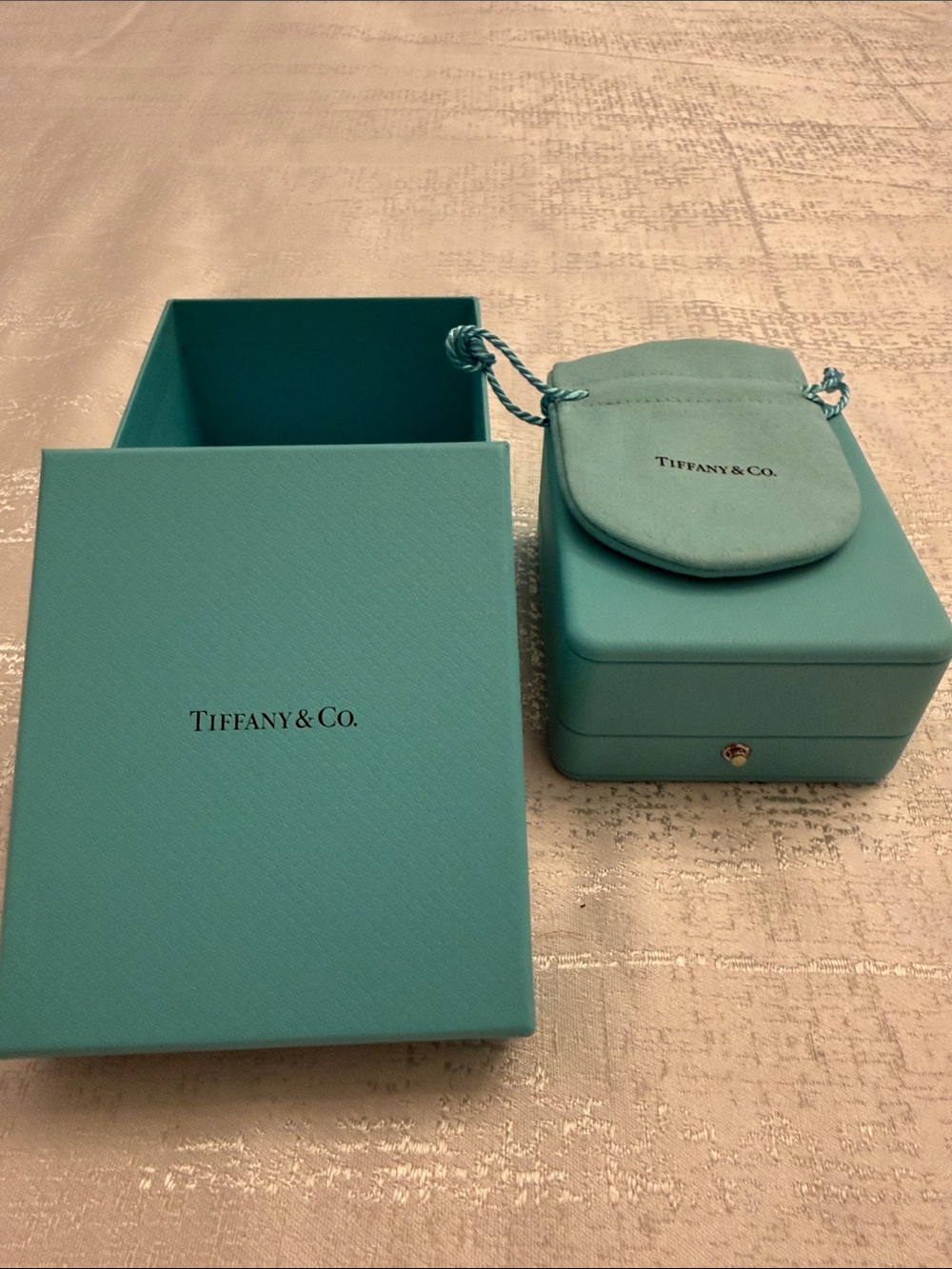 Tiffany & Co. Jewelry Box and Pouch in Tiffany Blue